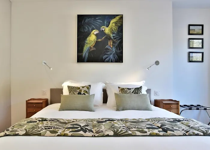 L Ostra 1, Appartement Haut Standing Front De Mer A Cancale Sur Le Port De La Houle